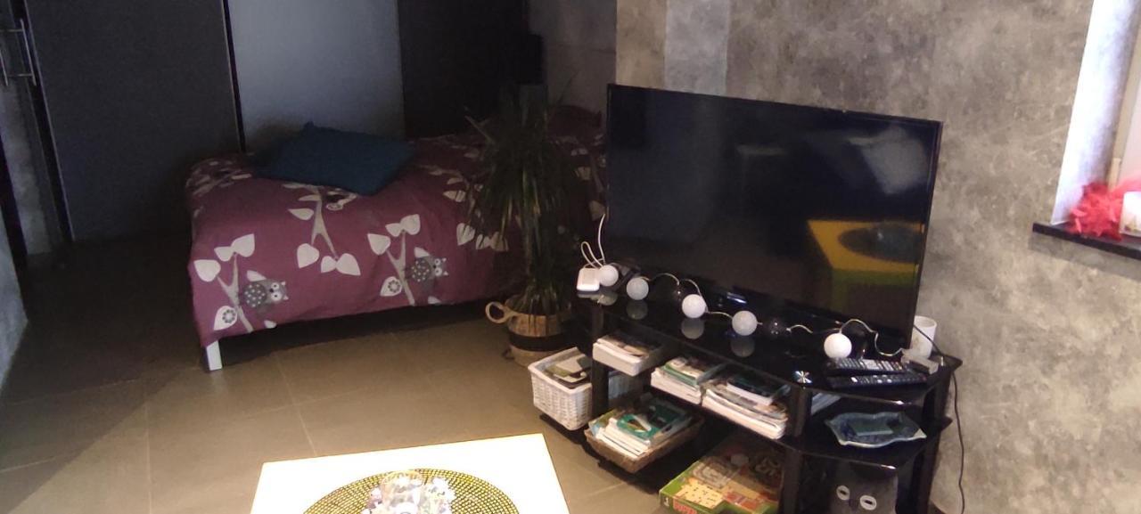 Studio Gite Eul Cat Huant Dergneau エクステリア 写真